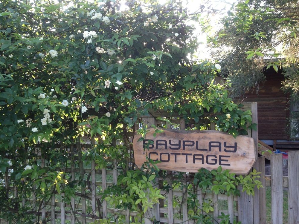 كوينزكليف Bayplay Beach Cottage - Pet Friendly المظهر الخارجي الصورة